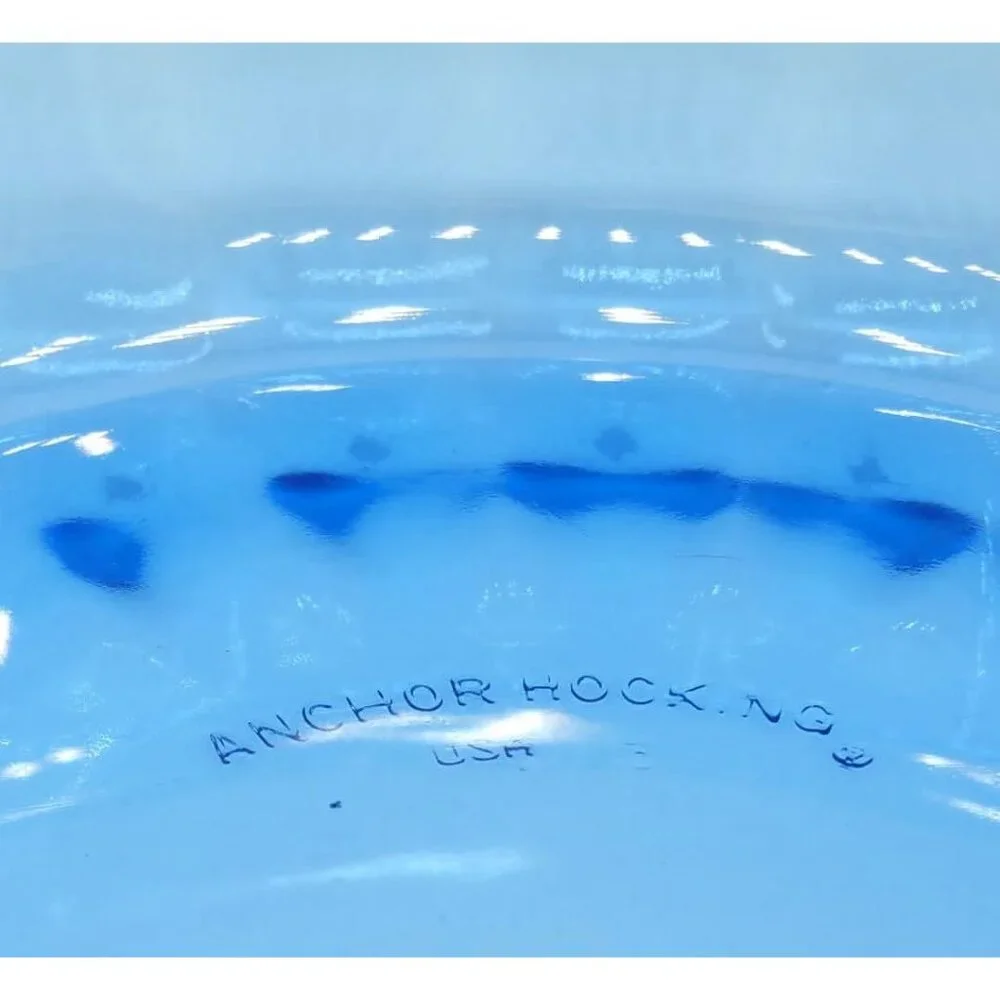 Vintage Anchor Hocking 1.5Qt Blue Fluted Round Casserole Dish with Handles